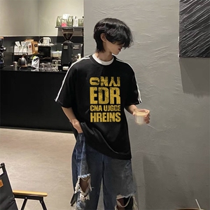 抖音得物高品质二开240克宽松纯棉美式潮牌三条杠织带短袖T恤图片