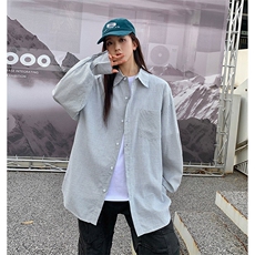 绿灰色