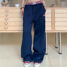 藏青色