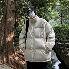 米白色