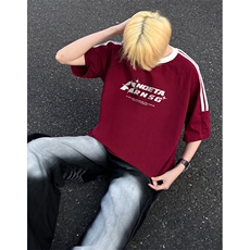 酒红色