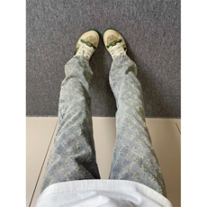 蓝色