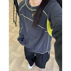 灰色