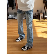 蓝色