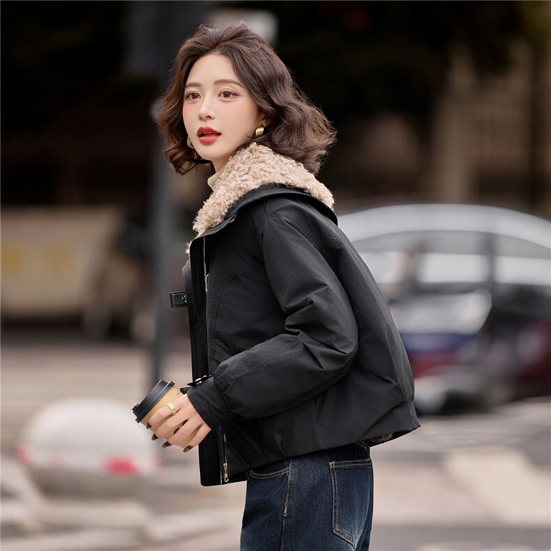 2026年冬季新款休闲短款羽绒服，女装羽绒服，红依一坊