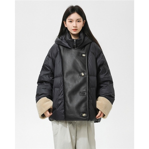 新标90%羽绒 羊羔毛拼pu皮假两件连帽女士羽绒服上衣 8339/P330图片