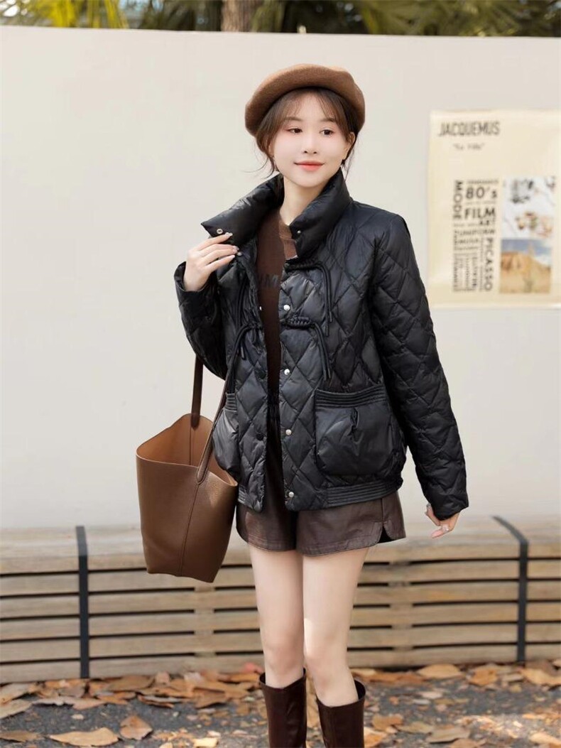 [现货]盘扣风羽绒服，两色、三个尺码，女装羽绒服，依柏璐(1F)