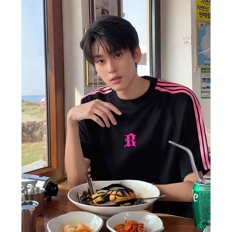 抖音得物品质二开240克宽松纯棉美式潮牌印花三条杠中性风短袖T恤,男装T恤,电商A486