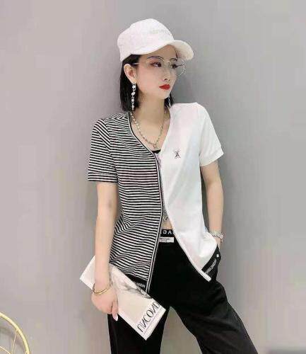 夏季小衫黑色，白色，女装，开心依典