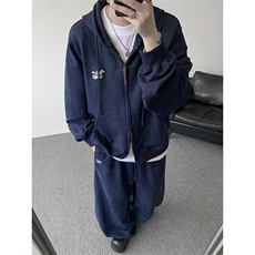 藏青色
