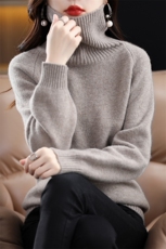优雅紫色高领羊毛衫秋冬必备百搭单品简约时尚显瘦款，女装羊毛衫，暖钟情羊绒