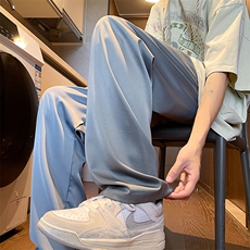 蓝色