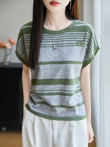 条纹冰丝短袖T恤女夏季2025新款宽松薄款大码女装上衣服爆款女装图片