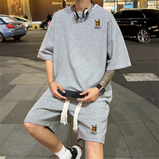 灰色