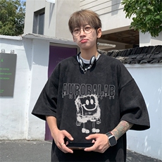 黑色