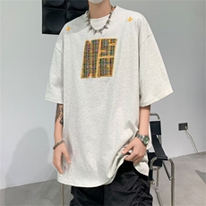 灰色