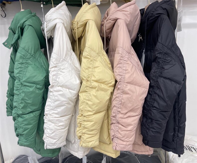 现货羽绒服五色两码面包服，女装羽绒服，魅力布梵