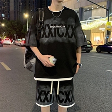 黑色