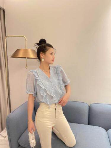 【现货】夏季新款泡泡袖甜美设计感衬衣，女装，裴兔子