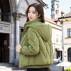 时尚连帽保暖羽绒服女2025新款冬季减龄宽松小个子短款白鸭绒外套，女装羽绒服，婷思杰（原婷想服饰）