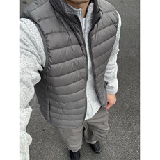 灰色