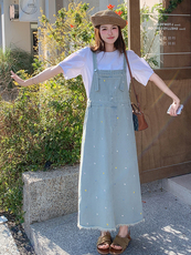 韩系减龄背带裙套装女2025春夏季新款少女感洋气上衣吊带裙两件套，女装套装/套裙，慧尚依恋
