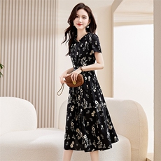 夏季新款连衣裙女2025高端小香风气质名媛修身遮肉显瘦a字裙子女，女装连衣裙，牡丹诺