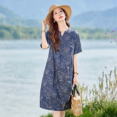 现货2025年夏季文艺复古优雅印花中长款妈妈连衣裙，女装连衣裙，依恋蒂丝