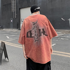 红色