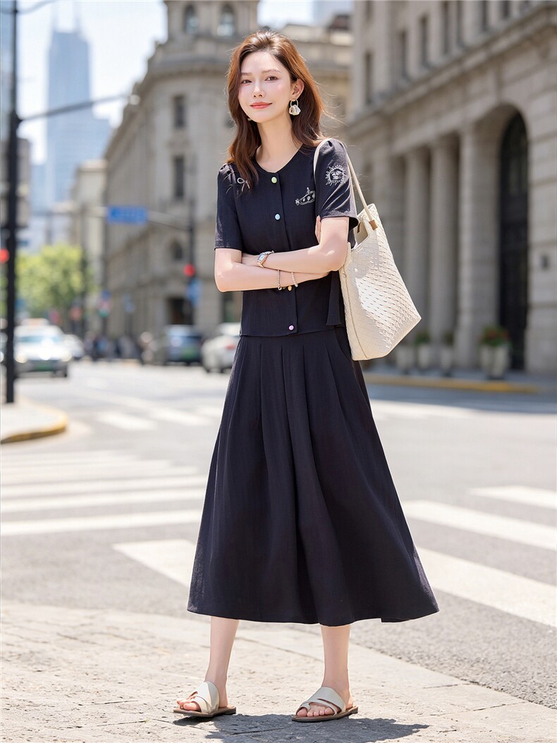 时尚休闲两件套裙女刺绣甜美风上衣百褶半裙套装女,女装套装/套裙,水衣源
