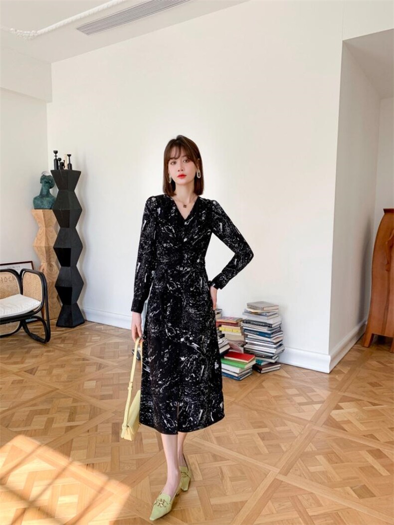 秋季新款韩版修身淑女气质高雅时尚连衣裙，女装连衣裙，荷塘月色