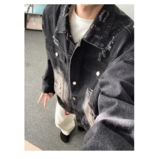 黑色