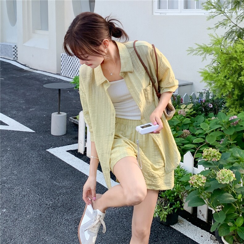 2025夏季新款韩版减龄洋气休闲显瘦运动防晒衣女衬衫短裤时尚套装,女装套装/套裙,2C216