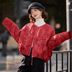 水衣源889款刺绣带围脖短款夹棉棉服外套女，女装棉衣/棉服，水衣源