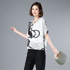 2022夏新款纯T恤个性图案连肩袖圆领时尚大码宽松显瘦体恤上衣女，女装T恤，涵誉