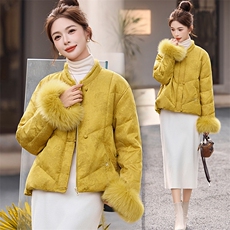 新中式立领羽绒服女2025冬季新款巨好看刺绣大毛领白鸭绒外套，女装羽绒服，丽影随形
