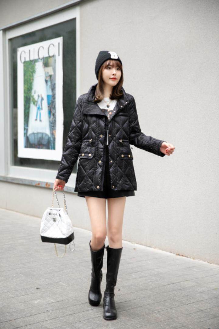 现货高品质标90绒羽绒服，女装羽绒服，艾依佳人