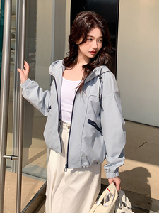 蓝色连帽冲锋衣外套女2025春秋季新款设计感休闲显瘦工装夹克上衣图片