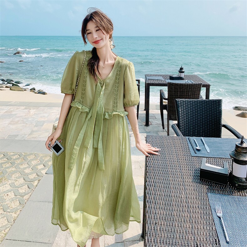 法式复古浪漫绿色v领连衣裙女夏季2025新款小清新甜美宽松茶歇裙,女装连衣裙,2C158
