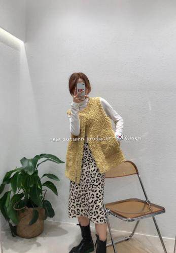 韩版羽绒、皮毛一体，女装，zge