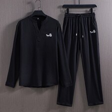 黑色