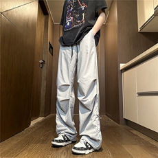 白灰色