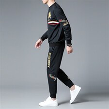 深灰色