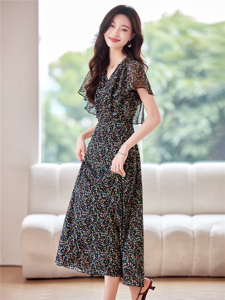 雪纺连衣裙女2025超火爆款巨好看的减龄修身显瘦长款夏天碎花裙子,女装连衣裙,布芭啦