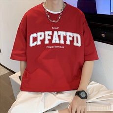 红色
