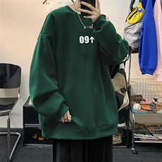墨绿色