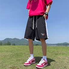 黑色