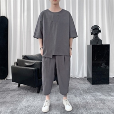深灰色