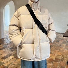米白色