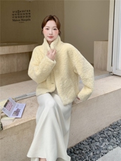 210-3291-P185-k268奶黄色甜美立领皮毛一体加厚短外套，女装短外套，浙宝210（原浙宝191）